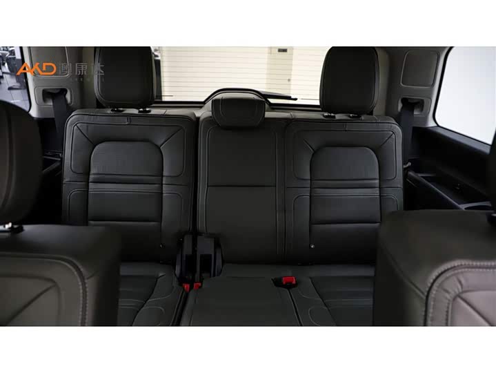 Lincoln Navigator, 2023 — фото 9 из 9