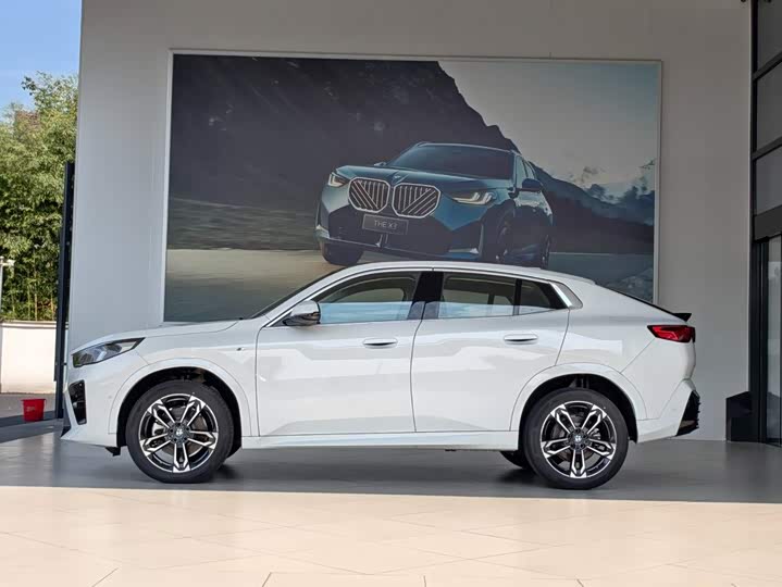 BMW X2, 2025 — фото 5 из 9