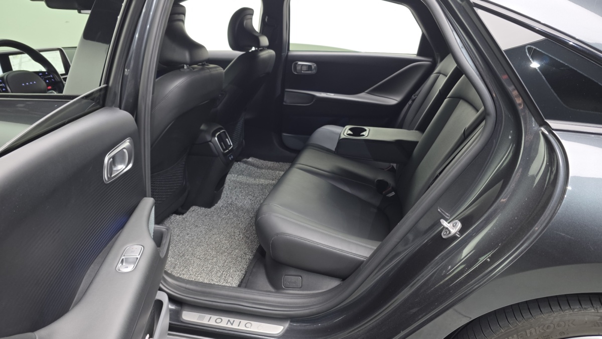 Hyundai Ioniq 6, 2023 — фото 12 из 12