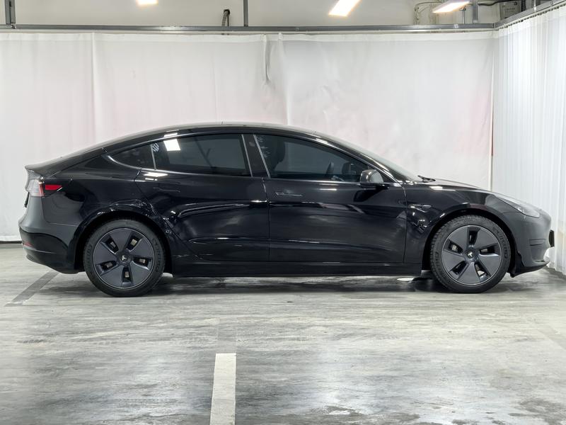 Tesla Model 3, 2022 — фото 8 из 12