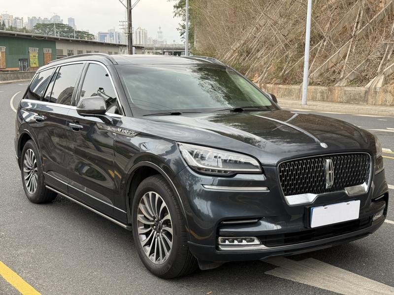Lincoln Aviator, 2023 — фото 3 из 12