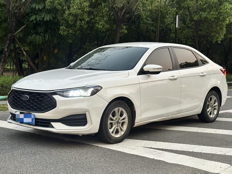 Ford Escort, 2022 — купить в Иванове под ключ