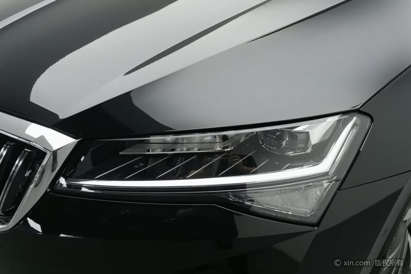 Skoda Superb, 2025 — фото 5 из 12