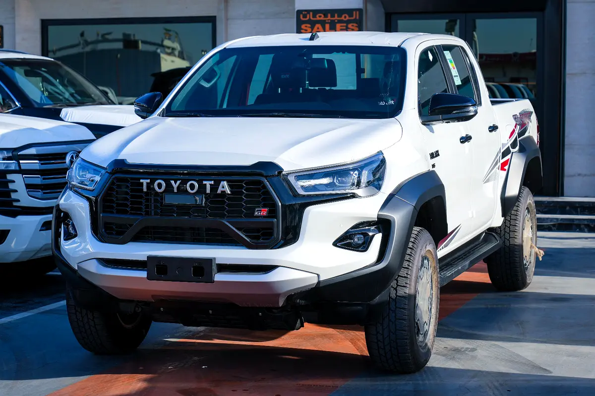 Toyota Hilux, 2026 — фото 3 из 10