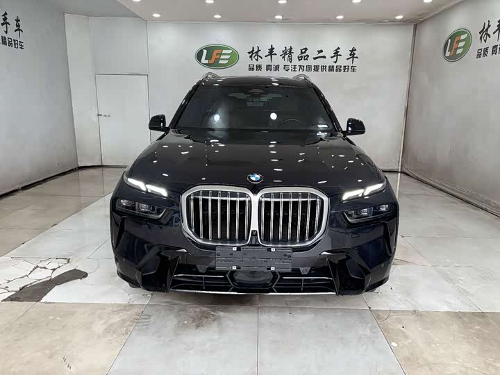 BMW X7, 2023 — фото 2 из 9