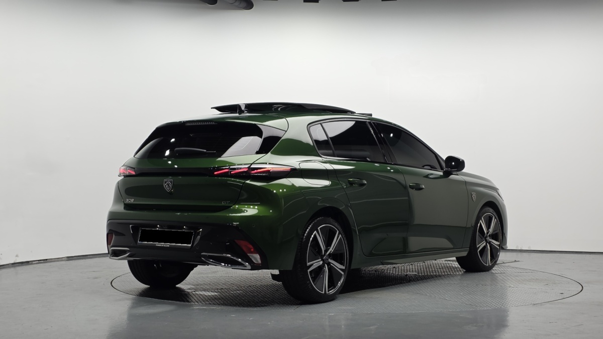 Peugeot 308, 2023 — фото 2 из 12