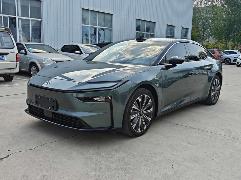 Toyota bZ7, 2026 — купить в Смоленске под ключ