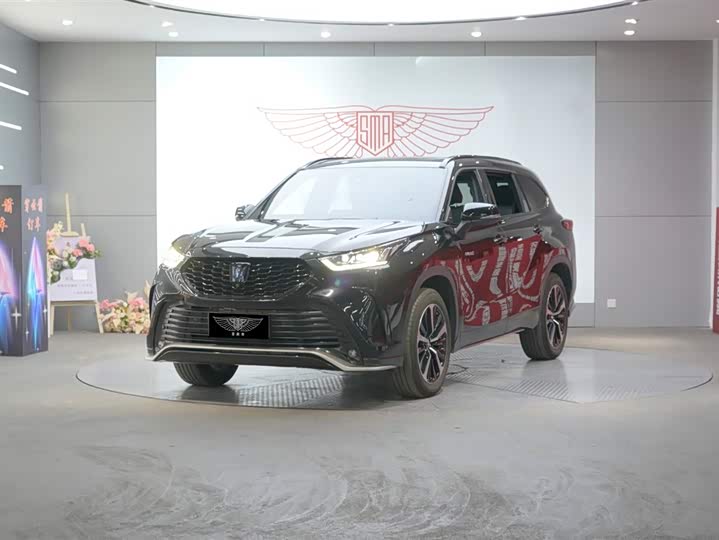 Toyota Crown Kluger, 2022 — купить в Самаре под ключ