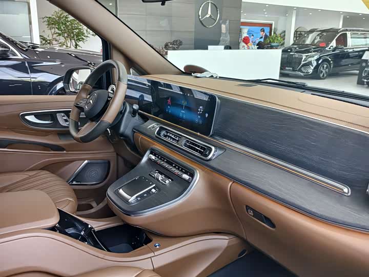 Mercedes-Benz Vito, 2025 — фото 7 из 9