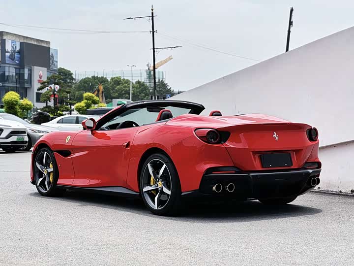 Ferrari Portofino, 2023 — фото 5 из 9