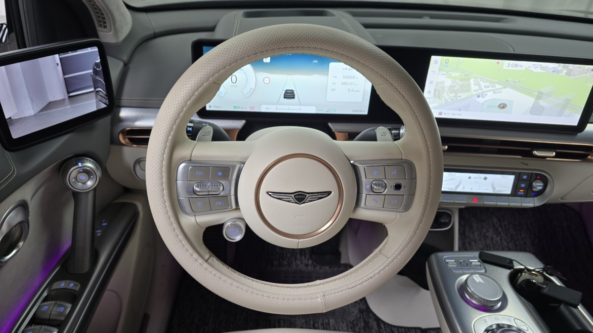 Genesis GV60, 2023 — фото 12 из 12
