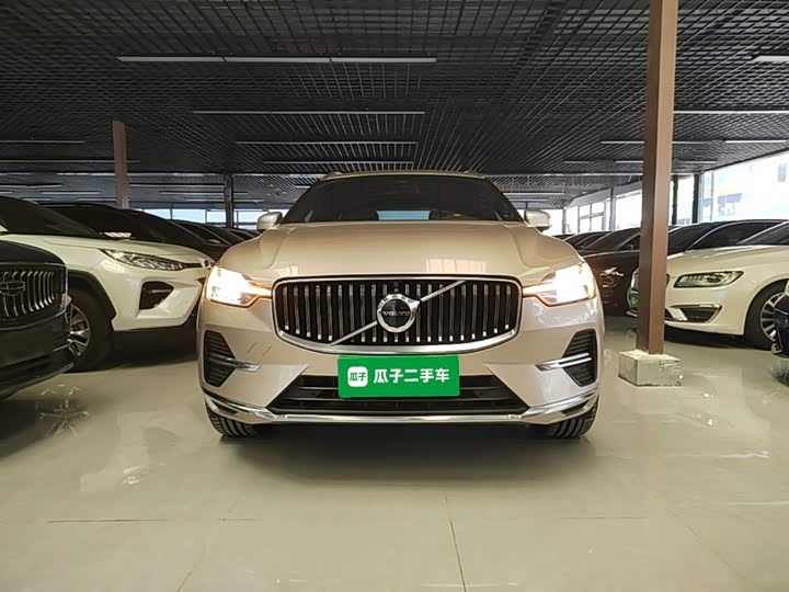 Volvo XC60, 2024 — фото 3 из 9
