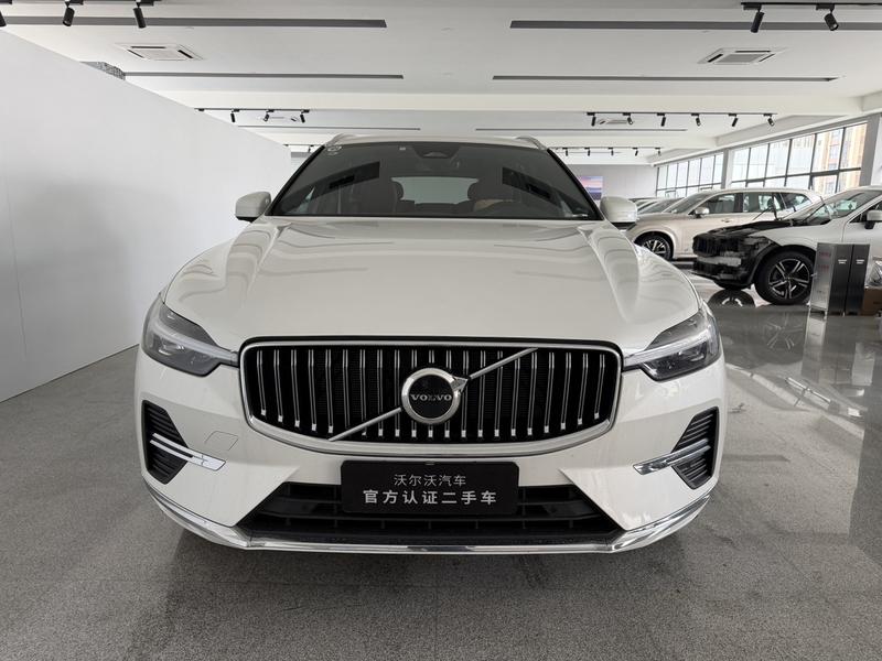 Volvo XC60, 2024 — фото 2 из 12