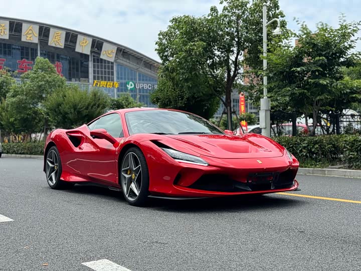 Ferrari F8, 2022 — фото 3 из 7
