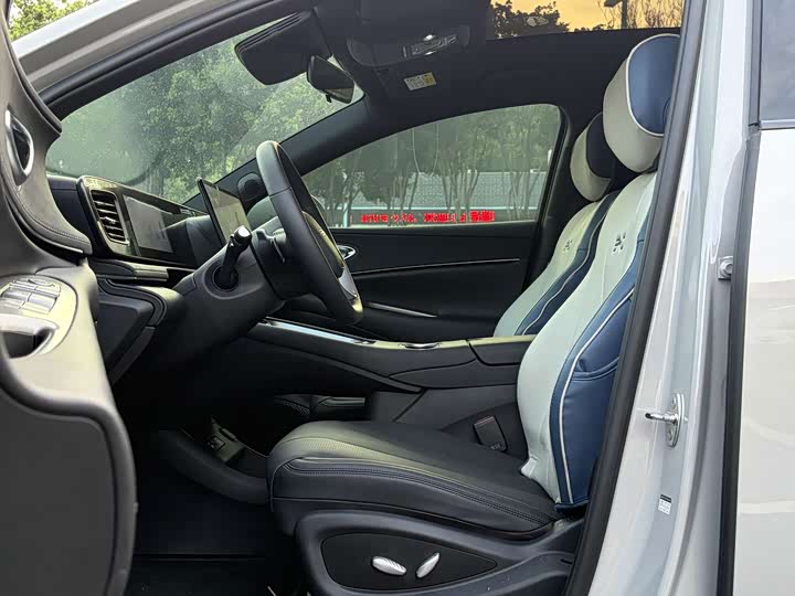 BYD Sea Lion 06 Hybrid/EV, 2025 — фото 7 из 9