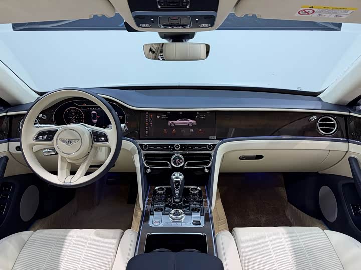Bentley Flying Spur Hybrid, 2022 — фото 7 из 9