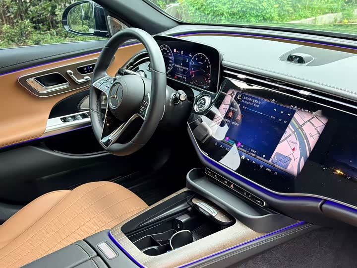 Mercedes-Benz E-Class, 2024 — фото 4 из 9