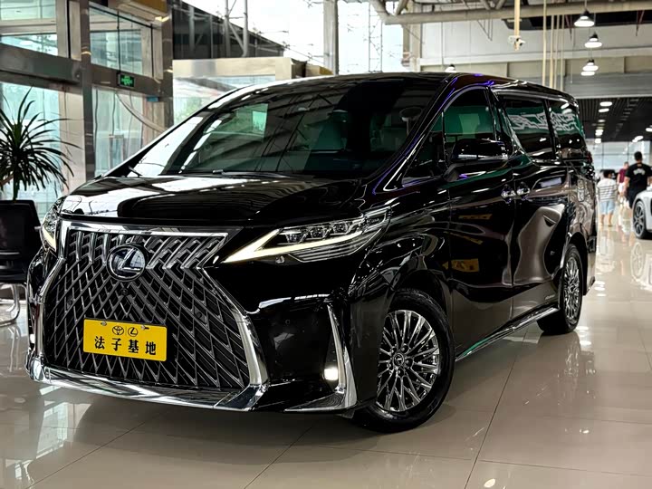 Lexus LM, 2022 — купить в Казани под ключ