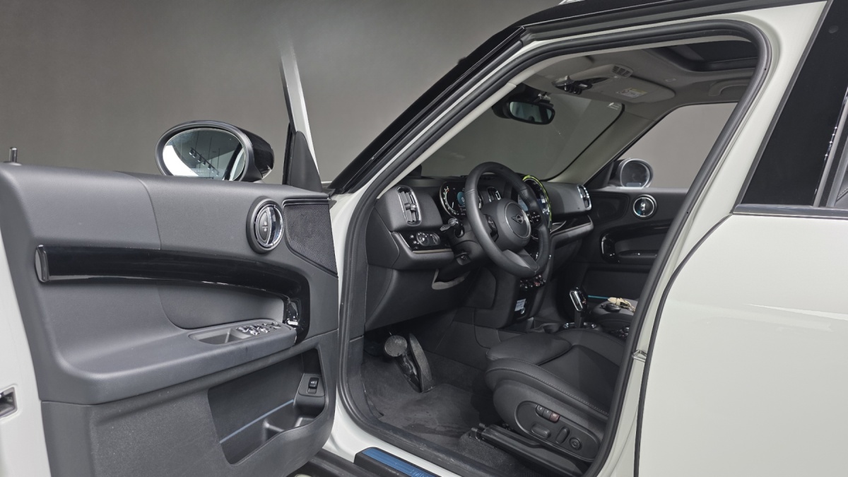 Mini Countryman, 2023 — фото 10 из 12