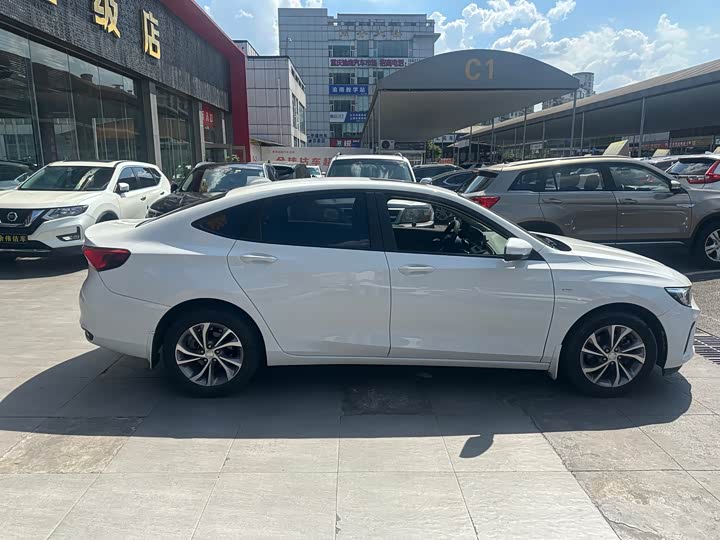 Buick Verano, 2022 — фото 6 из 9