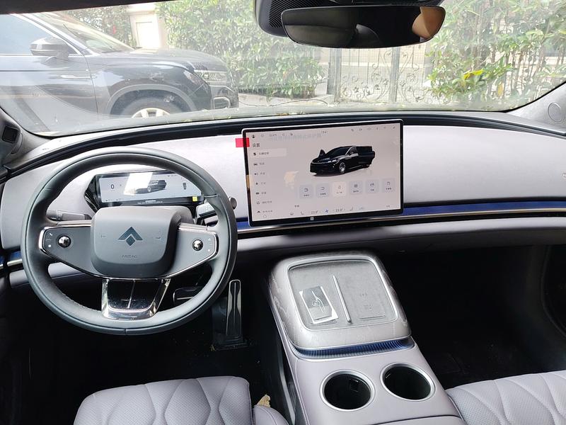 GAC Hyptec A8, 2025 — фото 10 из 12