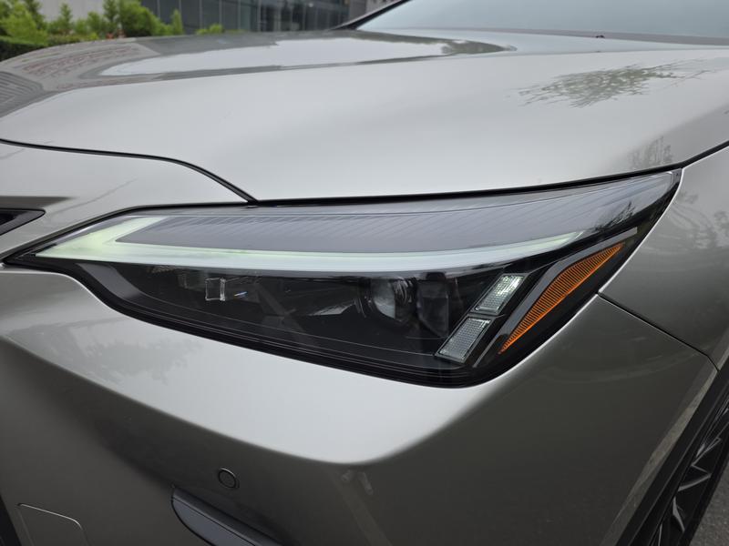 Lexus NX Hybrid, 2023 — фото 6 из 12