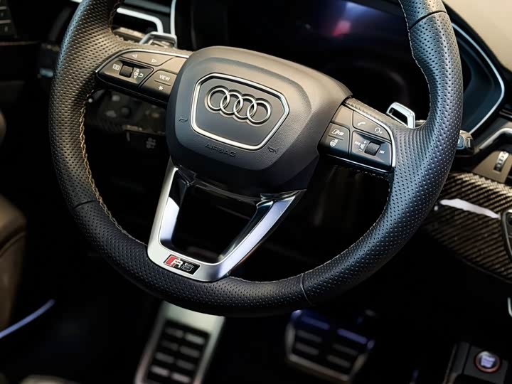 Audi RS 4, 2023 — фото 7 из 9