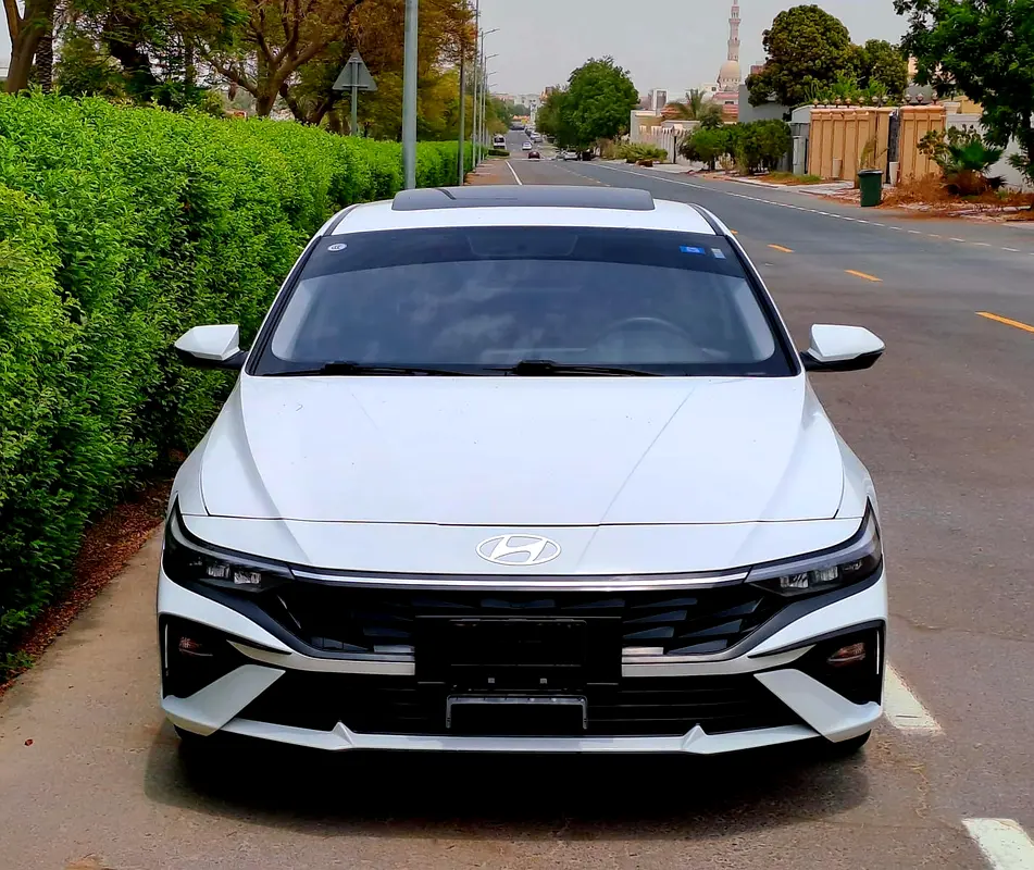 Hyundai Elantra, 2024 — фото 3 из 10