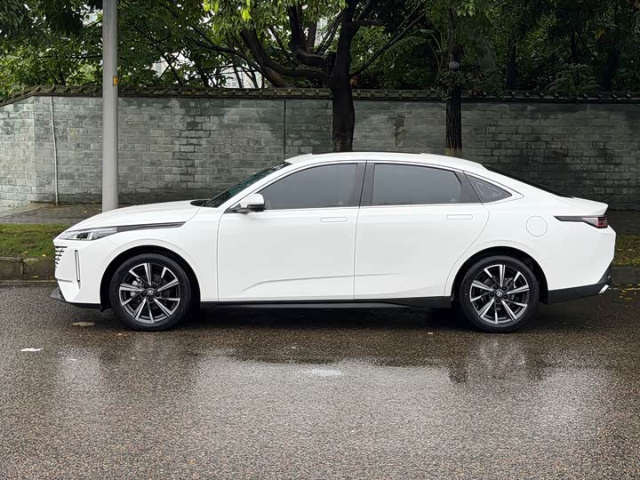 Changan Eado Plus, 2024 — фото 2 из 9