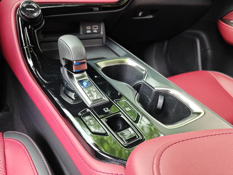 Lexus NX, 2022 — фото 12 из 12