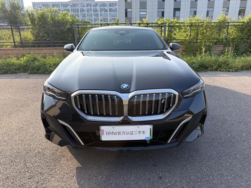BMW i5, 2025 — фото 2 из 12