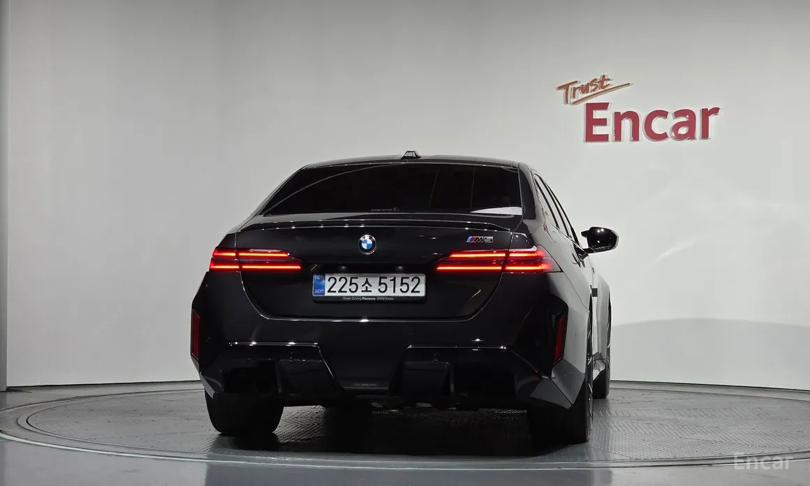 BMW M5, 2025 — фото 4 из 12