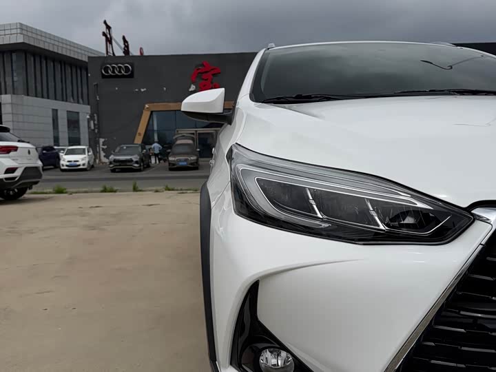 Toyota Yaris L Hatchback, 2022 — фото 4 из 9