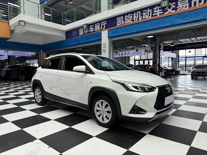 Toyota Yaris L Hatchback, 2022 — фото 3 из 9