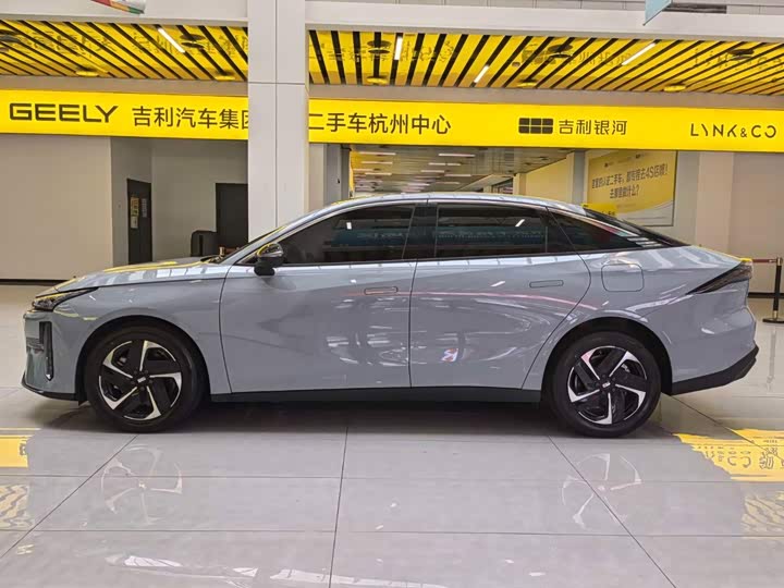 Geely Galaxy L6, 2023 — фото 3 из 9