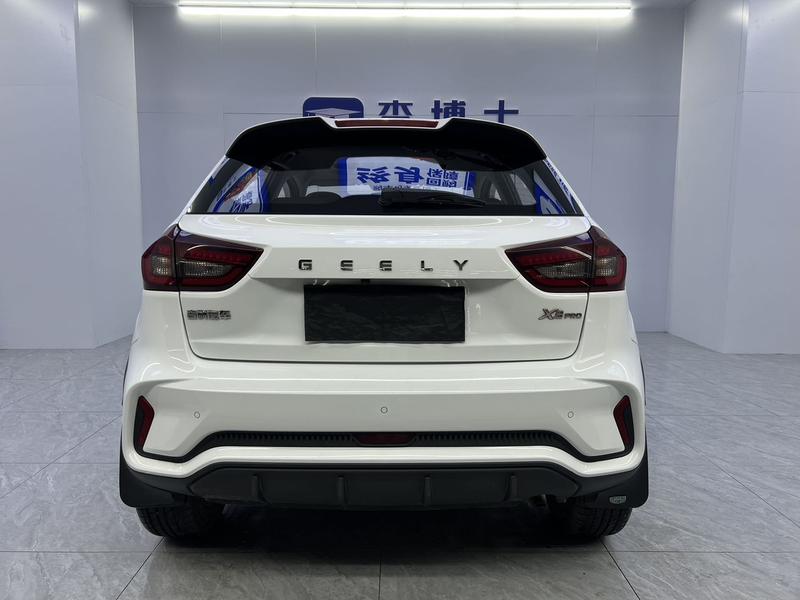 Geely Vision X3, 2021 — фото 5 из 12