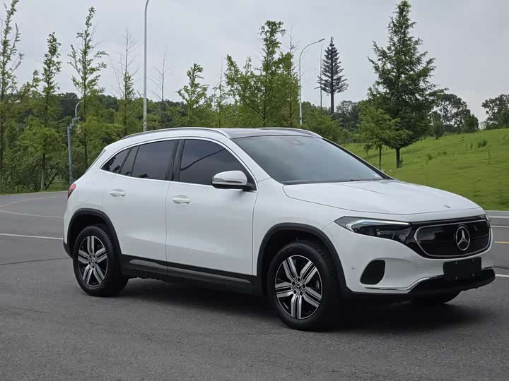 Mercedes-Benz EQA, 2023 — фото 5 из 9