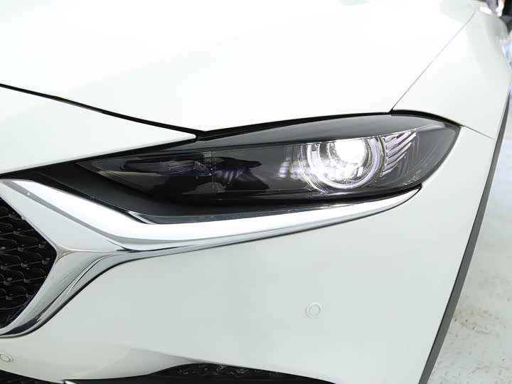 Mazda CX-4, 2023 — фото 8 из 9