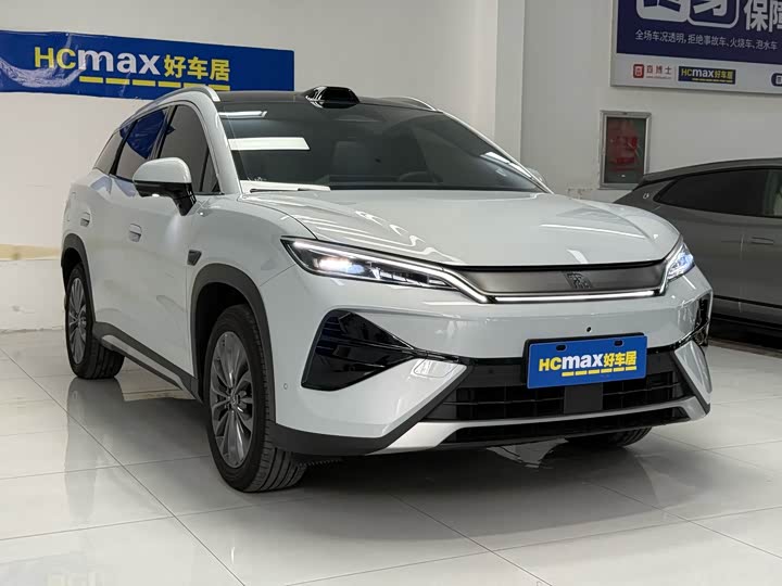 BYD Song Ultra EV, 2026 — фото 3 из 9