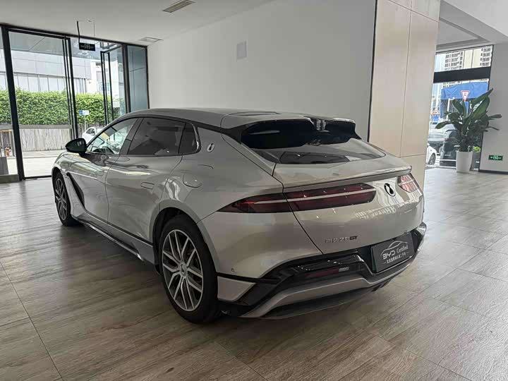 Denza Z9GT, 2025 — фото 8 из 9
