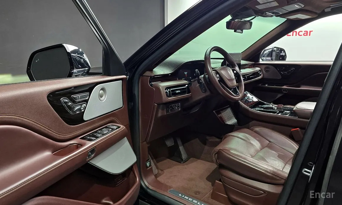 Lincoln Aviator, 2022 — фото 11 из 12