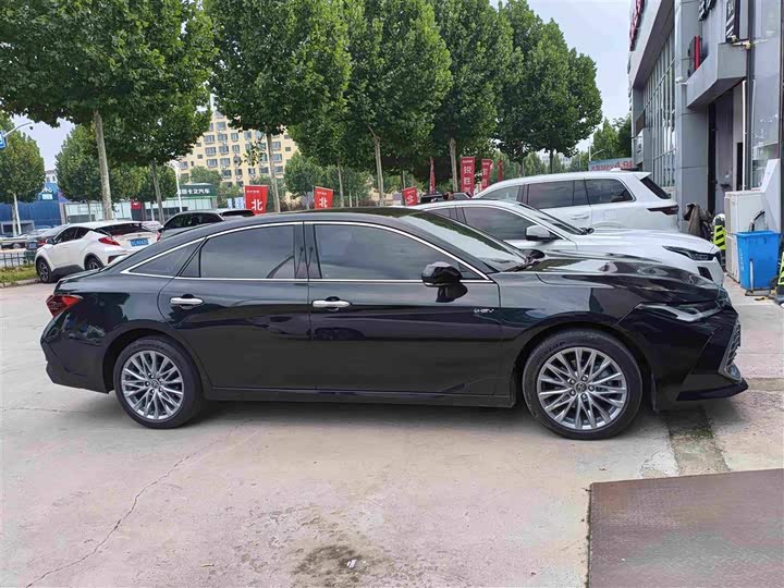 Toyota Avalon, 2025 — фото 3 из 9