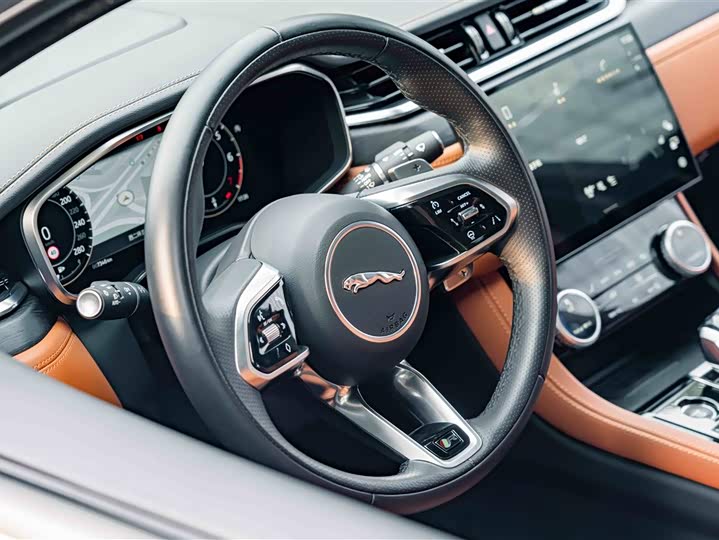Jaguar XF L, 2023 — фото 9 из 9