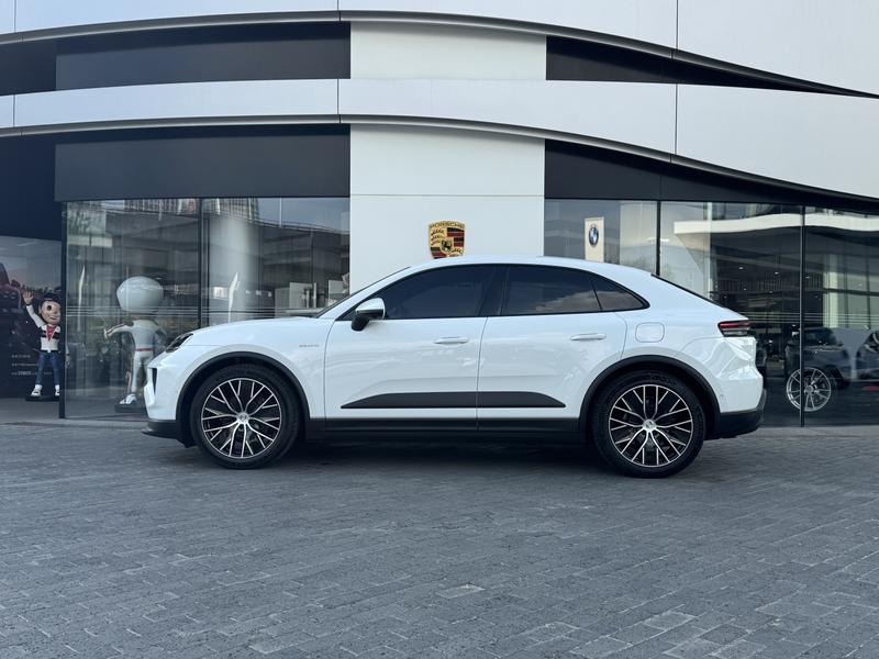 Porsche Macan EV, 2025 — фото 4 из 12