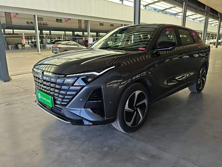 Changan UNI-Z Hybrid, 2026 — фото 2 из 9