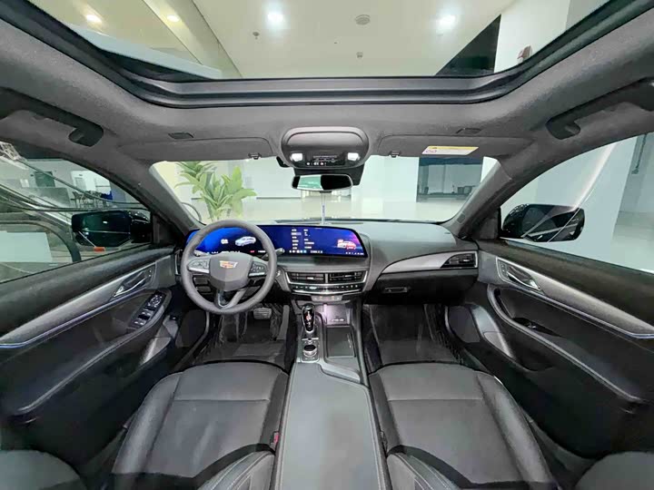 Cadillac CT5, 2024 — фото 8 из 9