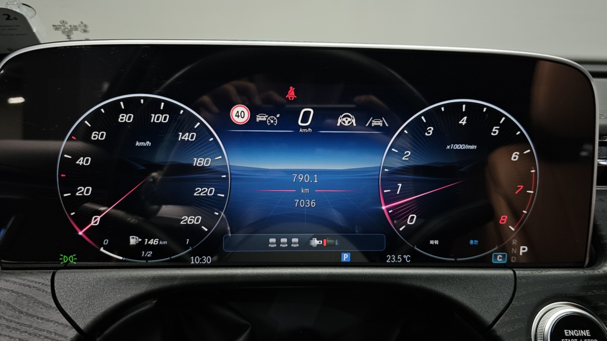 Mercedes-Benz E-Class, 2025 — фото 8 из 12