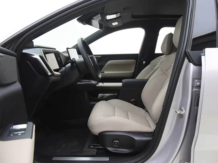 Volvo XC70 Hybrid, 2025 — фото 6 из 9