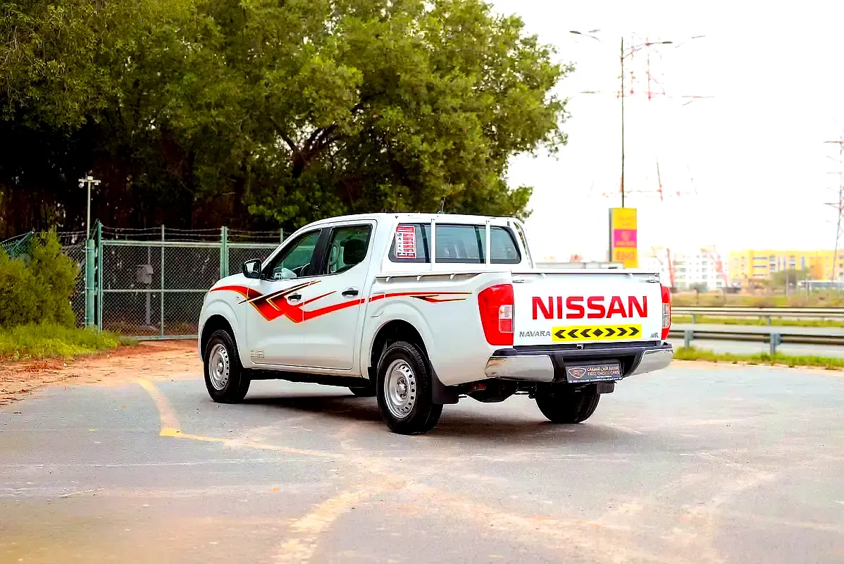 Nissan Navara, 2022 — фото 4 из 10