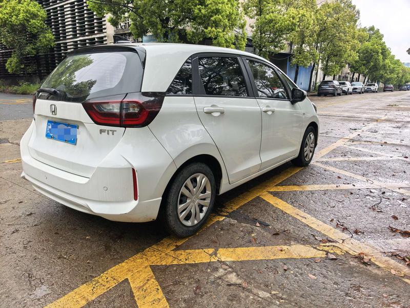 Honda Fit, 2022 — фото 6 из 10